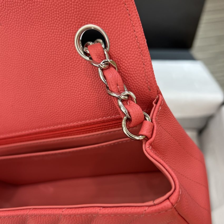 Replica CHANEL Classic Flap V 20cm Red 7 Replica CHANEL Classic Flap V 20cm Red - premium-grade designer purse dupe