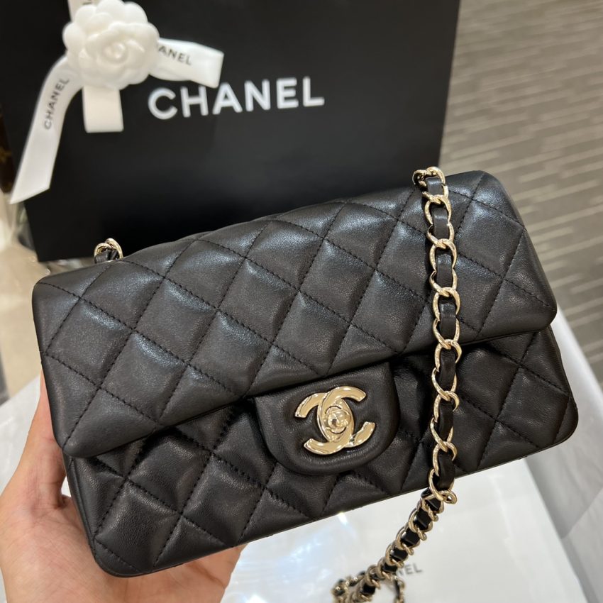 Replica CHANEL Classic Flap 20cm Black 5 Replica CHANEL Classic Flap 20cm Black - top-tier luxury replica shoulder bag