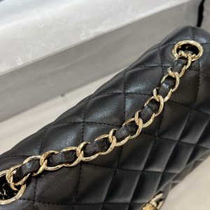 Replica CHANEL Classic Flap 20cm Black 7 Replica CHANEL Classic Flap 20cm Black - near-authentic luxury replica handbag
