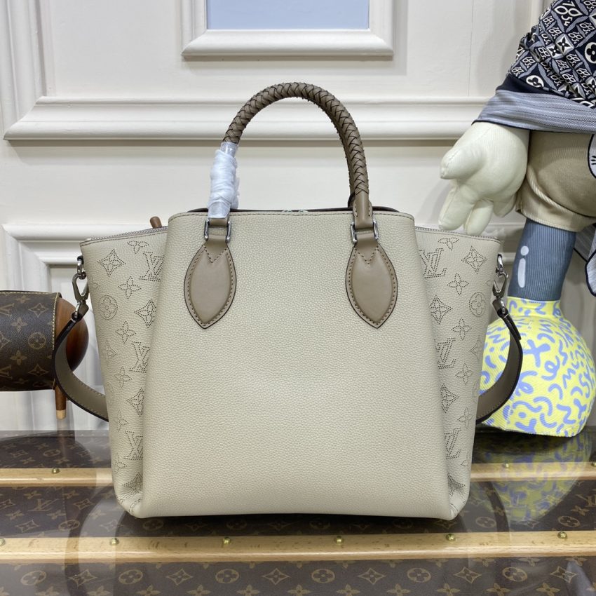 Replica Louis Vuitton Humea Beige 5 Replica Louis Vuitton Humea Beige - high-end fake designer purse