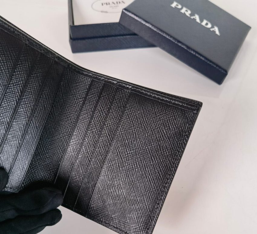 Replica Prada Saffiano Short Wallet - authentic-look luxury purse replica