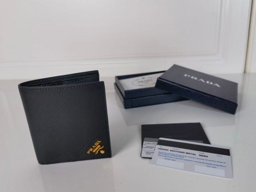 Replica Prada Saffiano Short Wallet Golden 8 Replica Prada Saffiano Short Wallet Golden - realistic designer-inspired fake bag