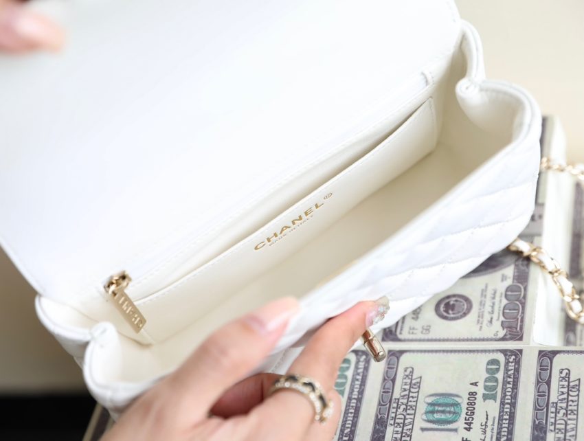 Replica CHANEL CF 20 cm Handle White 2 Replica CHANEL CF 20 cm Handle White - high-end fake designer purse