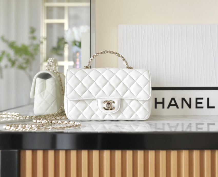 Replica CHANEL CF 20 cm Handle White 1 Replica CHANEL CF 20 cm Handle White - high-end fake designer purse