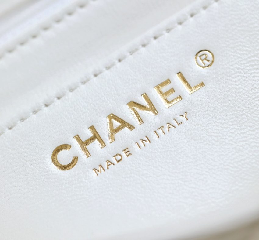 Replica CHANEL CF 20 cm Handle White 8 Replica CHANEL CF 20 cm Handle White - high-end fake designer purse