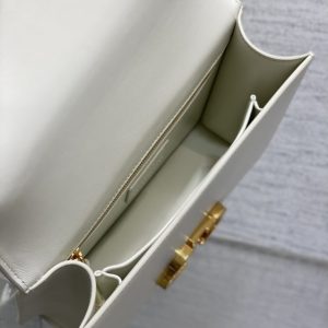 Replica Dior 30 Montaigne White 3 Replica Dior 30 Montaigne White - near-authentic luxury replica handbag