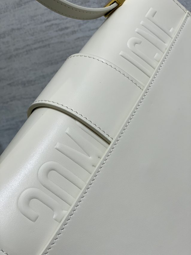 Replica Dior 30 Montaigne White 7 Replica Dior 30 Montaigne White - high-end fake designer purse