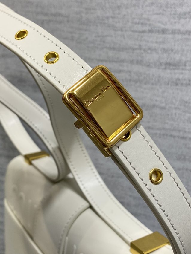 Replica Dior 30 Montaigne White 9 Replica Dior 30 Montaigne White - realistic designer-inspired fake bag