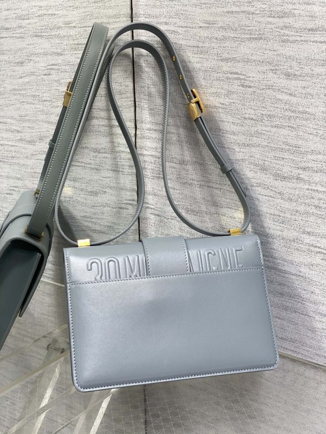 Replica Dior 30 Montaigne Blue 5 Replica Dior 30 Montaigne Blue - premium-grade designer purse dupe
