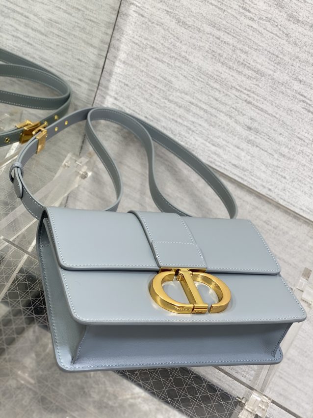 Replica Dior 30 Montaigne Blue 10 Replica Dior 30 Montaigne Blue - high-accuracy replica luxury purse
