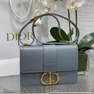 Replica Dior 30 Montaigne Blue 1 Replica Dior 30 Montaigne Blue - best-selling designer handbag dupe