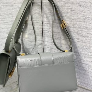 Replica Dior 30 Montaigne Grey 3 Replica Dior 30 Montaigne Grey - ultra-realistic fake designer tote