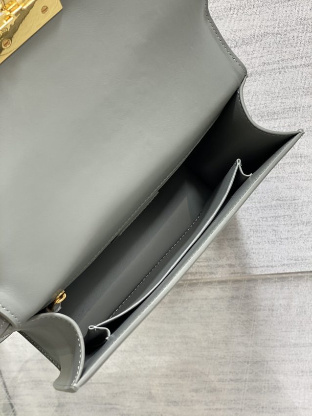 Replica Dior 30 Montaigne Grey 5 Replica Dior 30 Montaigne Grey - high-end fake designer purse