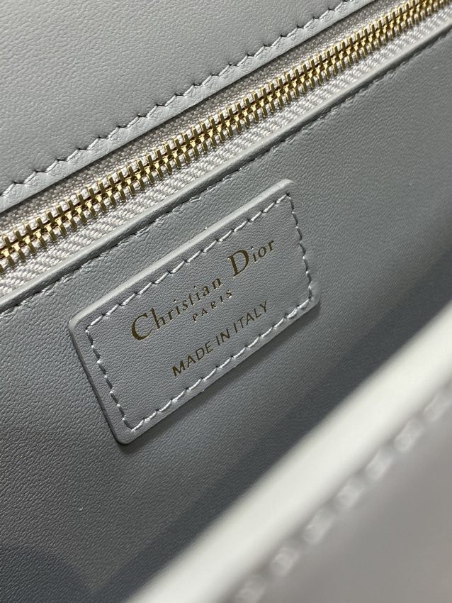 Replica Dior 30 Montaigne Grey 7 Replica Dior 30 Montaigne Grey - top-rated replica designer bag
