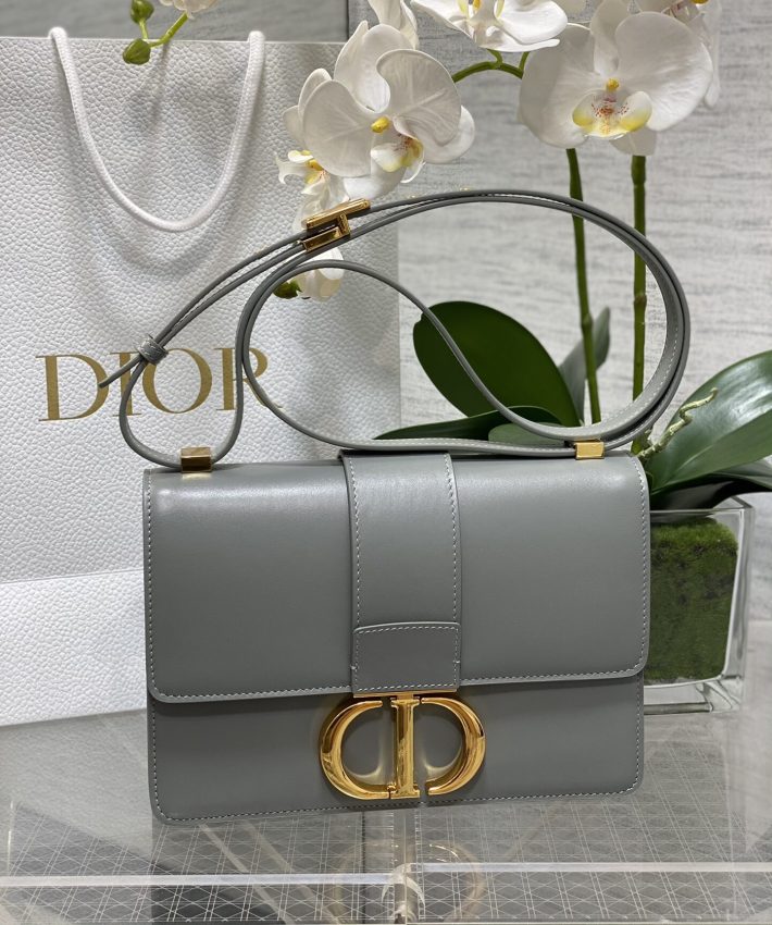 Replica Dior 30 Montaigne Grey 1 Replica Dior 30 Montaigne Grey - elite superclone designer purse