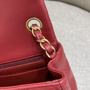 Replica CHANEL Classic Flap 17cm Red 4 Replica CHANEL Classic Flap 17cm Red - ultra-realistic fake designer tote