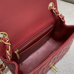 Replica CHANEL Classic Flap 17cm Red 9 Replica CHANEL Classic Flap 17cm Red - high-quality designer bag clone