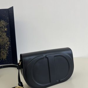 Replica Dior Signature Black 6 Replica Dior Signature Black - high-end fake designer purse