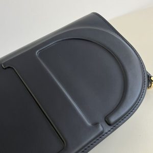 Replica Dior Signature Black 7 Replica Dior Signature Black - best-selling designer handbag dupe