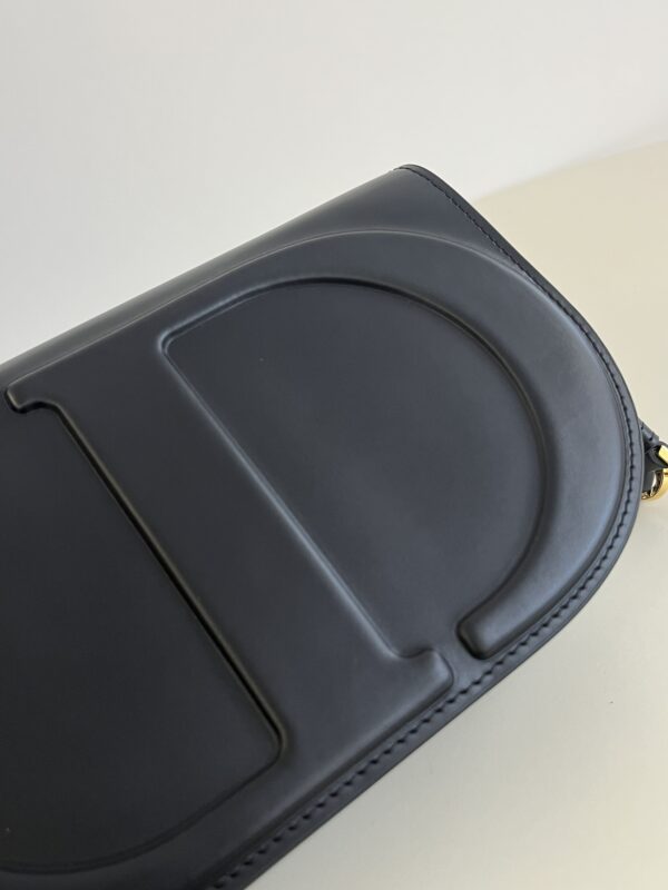 Replica Dior Signature Black 7 Replica Dior Signature Black - best-selling designer handbag dupe