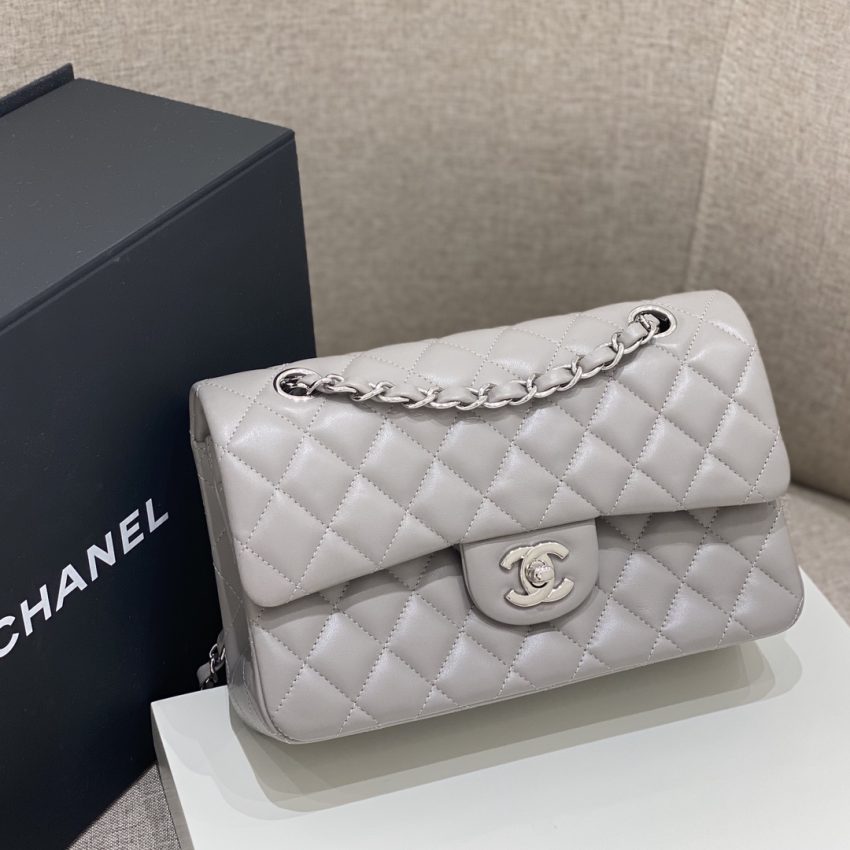 Replica CHANEL Classic Flap 23cm Dove Grey 4 Replica CHANEL Classic Flap 23cm Dove Grey - premium 1:1 fake handbag model