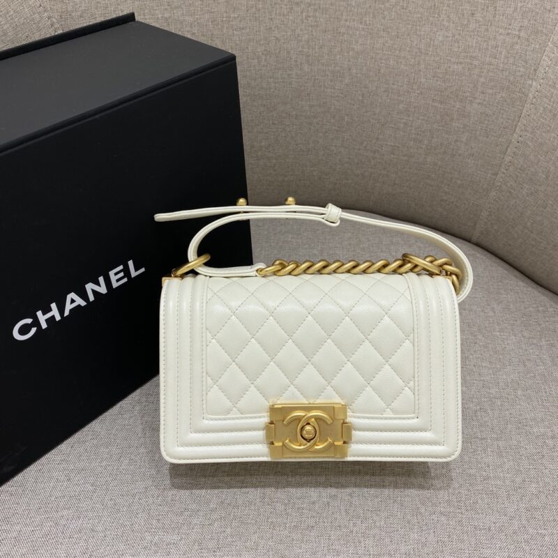 Replica CHANEL Le Boy White 1 Replica CHANEL Le Boy White - elite superclone designer purse