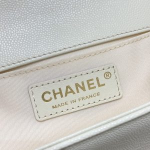 Replica CHANEL Le Boy White 2 Replica CHANEL Le Boy White - top-tier luxury replica shoulder bag