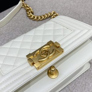 Replica CHANEL Le Boy White 8 Replica CHANEL Le Boy White - ultra-realistic fake designer tote