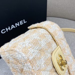 Replica CHANEL Tweed Handle Crush Small Apricot 5 Replica CHANEL Tweed Handle Crush Small Apricot - premium 1:1 fake handbag model