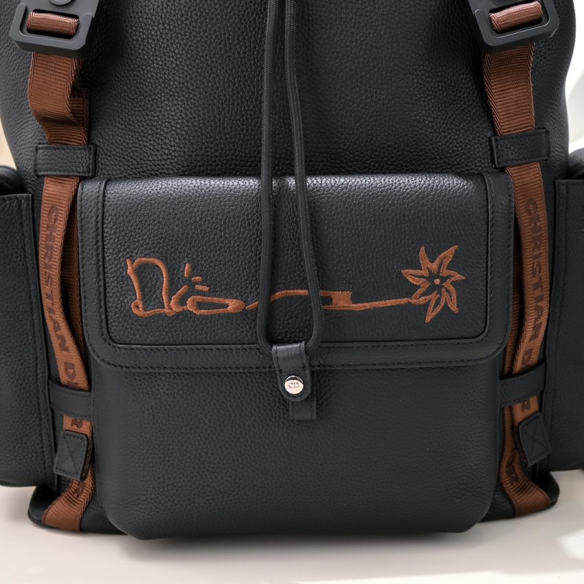 Replica DIOR Hit The Road CACTUS JACK 5 Replica DIOR Hit The Road CACTUS JACK - high-end fake designer purse