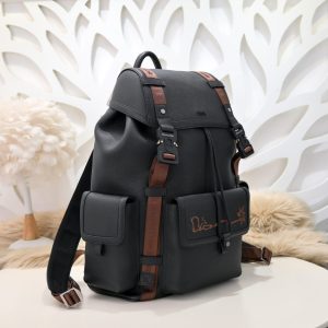 Replica DIOR Hit The Road CACTUS JACK 8 Replica DIOR Hit The Road CACTUS JACK - authentic-look luxury purse replica