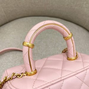 Replica CHANEL Tweed Handle Crush Small Pink 5 Replica CHANEL Tweed Handle Crush Small Pink - top-tier luxury replica shoulder bag