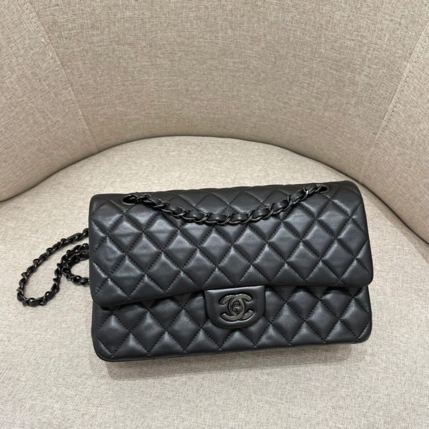 Replica CHANEL Classic Flap 25cm All Black 2 Replica CHANEL Classic Flap 25cm All Black - premium 1:1 fake handbag model
