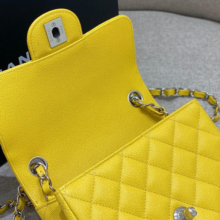 Replica CHANEL Classic Flap 17cm Bright Yellow 4 Replica CHANEL Classic Flap 17cm Bright Yellow - high-accuracy replica luxury purse