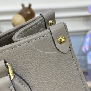 Replica LV OnTheGo East West Beige 2 Replica LV OnTheGo East West Beige - top-tier luxury replica shoulder bag