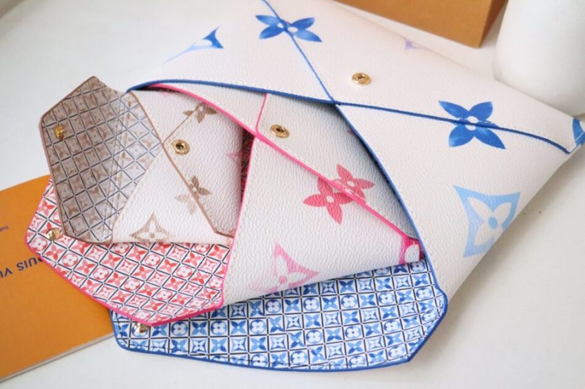 Replica Louis Vuitton Kirigami Pochette Pouch 10 Replica Louis Vuitton Kirigami Pochette Pouch - realistic designer-inspired fake bag