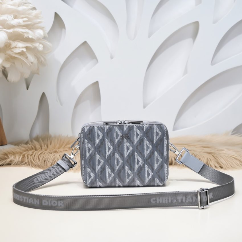Replica Dior Zipped Pouch Diamond Blue 1 Replica Dior Zipped Pouch Diamond Blue - elite superclone designer purse