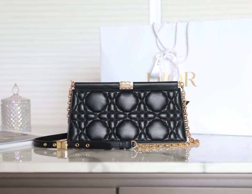 Replica Dior Miss Caro Noire Clutch 8 Replica Dior Miss Caro Noire Clutch - high-end fake designer purse