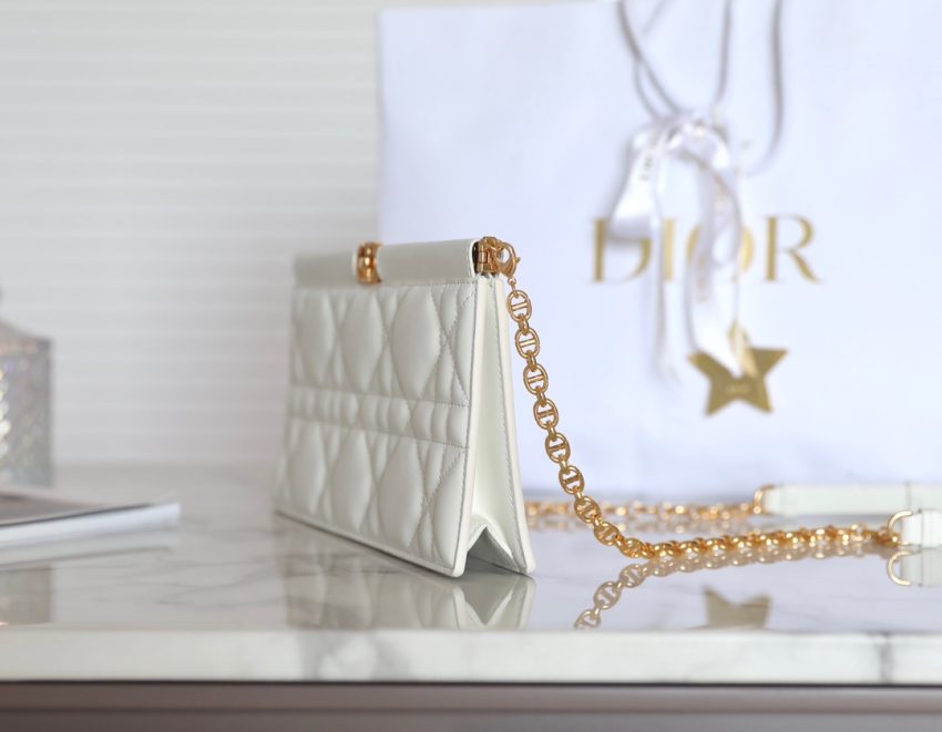 Replica Dior Miss Caro Noire Clutch White 4 Replica Dior Miss Caro Noire Clutch White - high-accuracy replica luxury purse