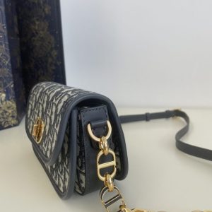 Replica Dior 30 Montaigne Avenue Bag 6 Replica Dior 30 Montaigne Avenue Bag - high-quality designer bag clone