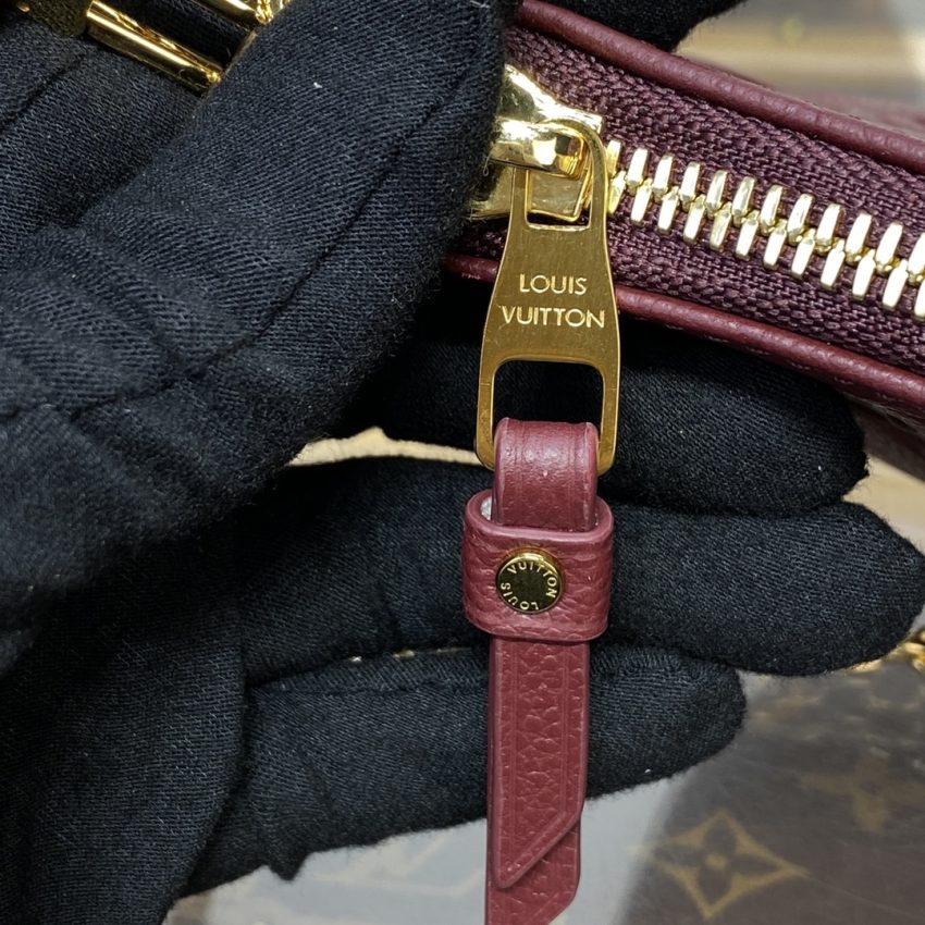 Replica Louis Vuitton Easy Pouch Bordeuax 2 Replica Louis Vuitton Easy Pouch Bordeuax - near-authentic luxury replica handbag