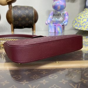 Replica Louis Vuitton Easy Pouch Bordeuax 4 Replica Louis Vuitton Easy Pouch Bordeuax - top-tier luxury replica shoulder bag