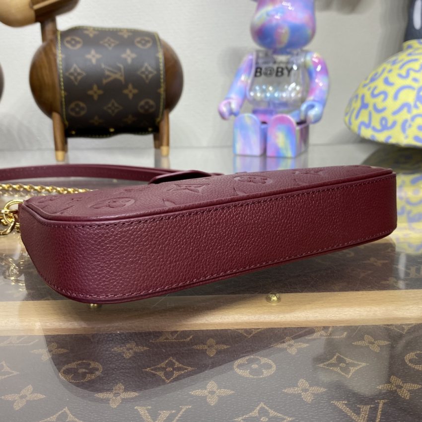 Replica Louis Vuitton Easy Pouch Bordeuax 4 Replica Louis Vuitton Easy Pouch Bordeuax - top-tier luxury replica shoulder bag