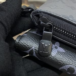 Replica Louis Vuitton Pochette S-Lock 8 Replica Louis Vuitton Pochette S-Lock - elite superclone designer purse