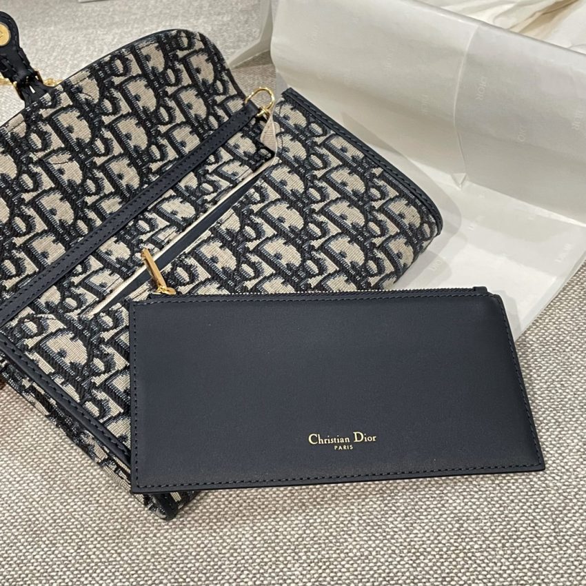 Replica Dior Bobby East-West Pouch - ultra-realistic fake designer tote
