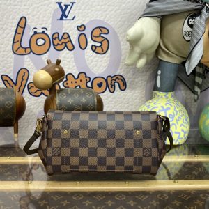 Replica Louis Vuitton Favorite Brown Grid 7 Replica Louis Vuitton Favorite Brown Grid - high-accuracy replica luxury purse