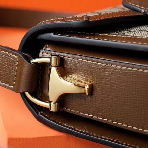 Replica Gucci Horsebit 1995 Semi-circular Canvas 16 Replica Gucci Horsebit 1995 Semi-circular Canvas - top-tier luxury replica shoulder bag