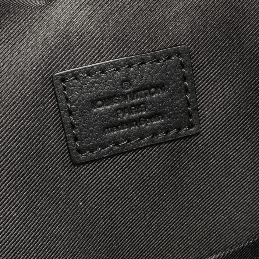 Replica Louis Vuitton Discovery Backpack Full Black 8 Replica Louis Vuitton Discovery Backpack Full Black - ultra-realistic fake designer tote