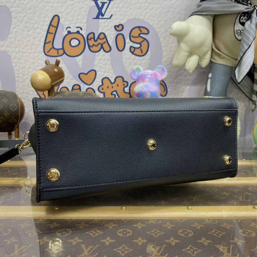 Replica Louis Vuitton On My Side Black - ultra-realistic fake designer tote