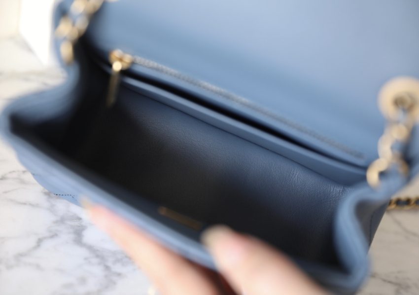 Replica CHANEL CF 17cm Golden Ball 2 Replica CHANEL CF 17cm Golden Ball - best-selling designer handbag dupe